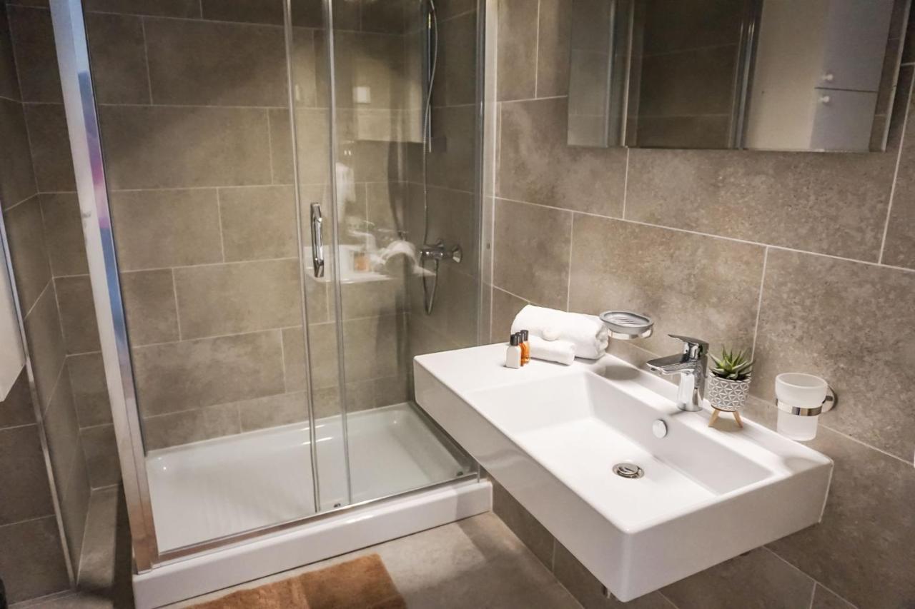 Four Views Apartments بودفا المظهر الخارجي الصورة