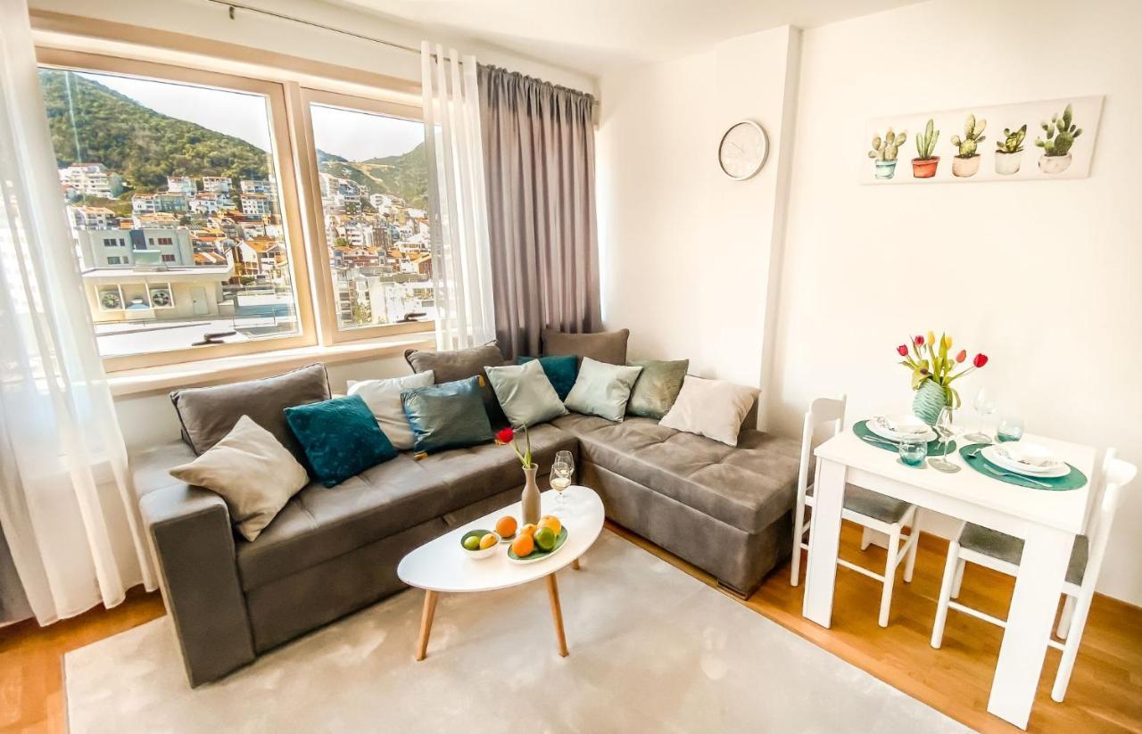 Four Views Apartments بودفا المظهر الخارجي الصورة