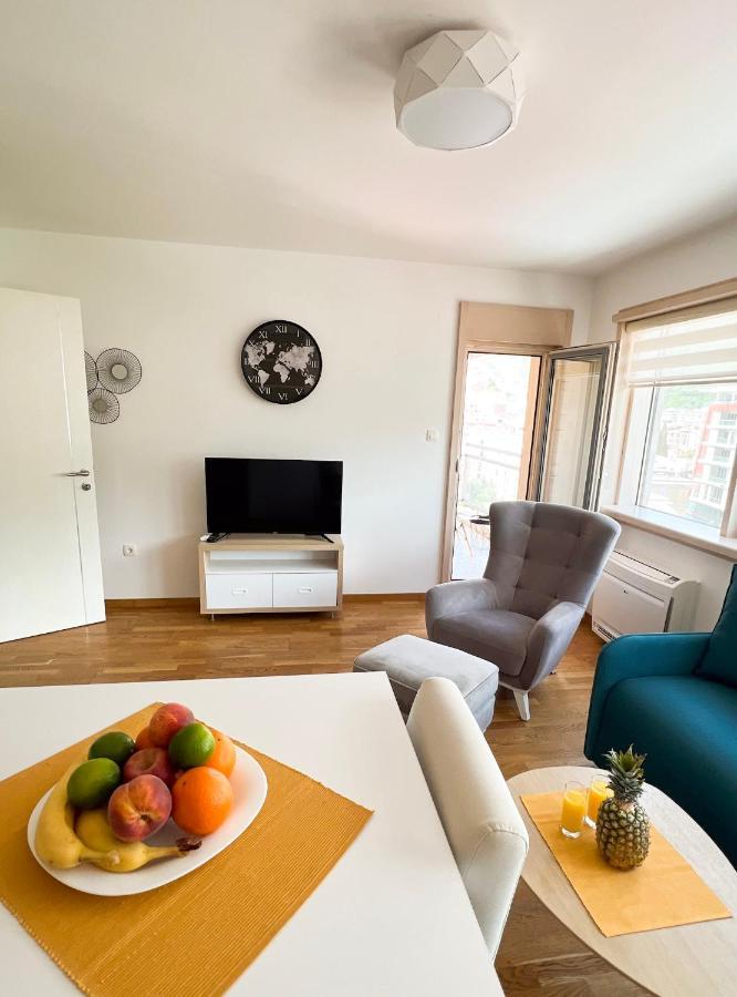 Four Views Apartments بودفا المظهر الخارجي الصورة