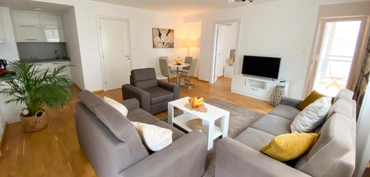 Four Views Apartments بودفا المظهر الخارجي الصورة